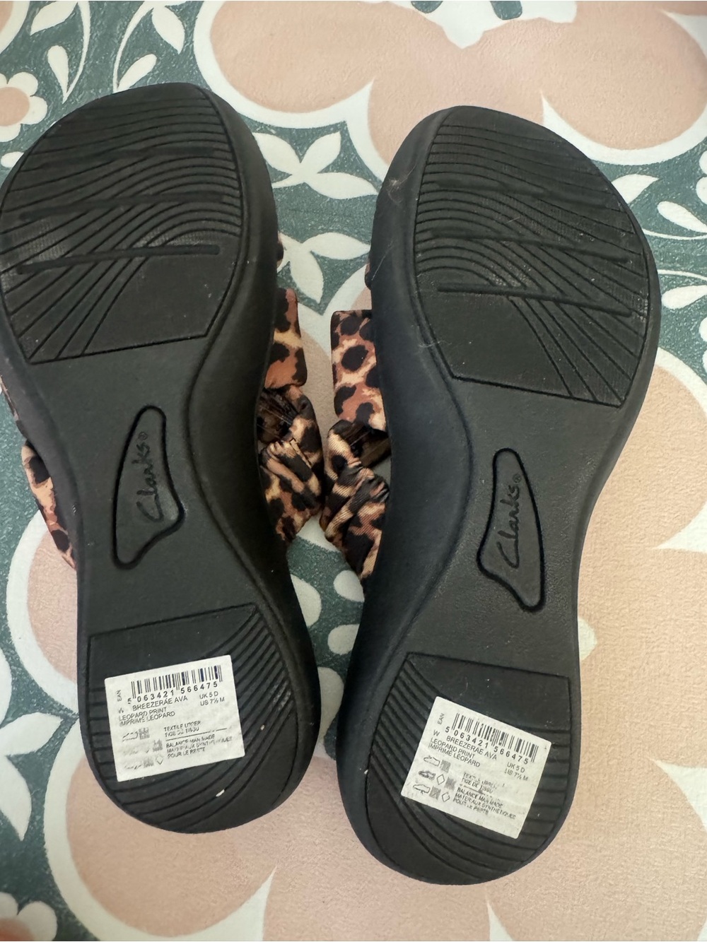 Clarks Women’s Leopard Print Knot Slide Sandals - Black & Brown - Picture 4 of 4
